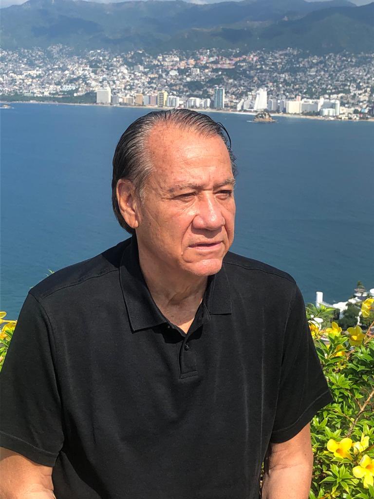 A TODO EL SECTOR TURÍSTICO :
HOY SIN DUDA, ES UNA NAVIDAD DIFERENTE; PERO DE TODO CORAZÓN Y CON MI AFECTO Y CARIÑO DE SIEMPRE, LES DESEO UNA NAVIDAD LLENA DE AMOR, SALUD Y FELICIDAD, EN COMPAÑÍA DE TODA  SU FAMILIA.