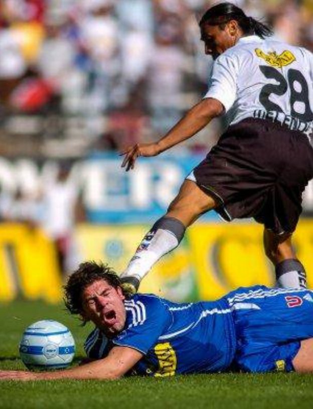 Happy birthday to the legendary Marcelo Salas who served as a surfboard for \"Kalule\" Melendez. 