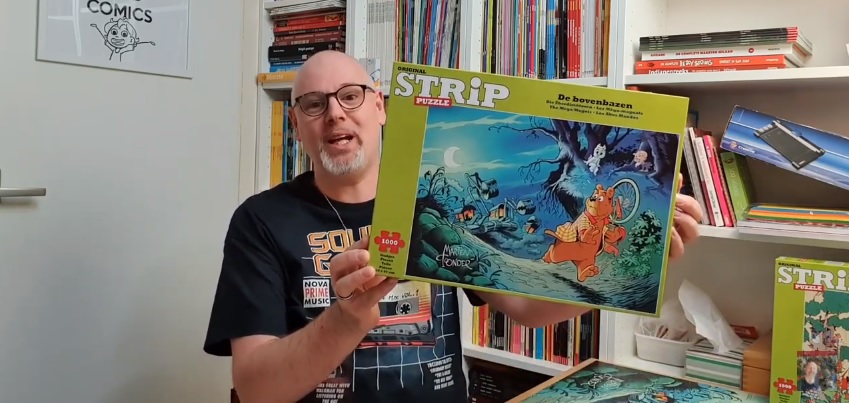 De Stripvlogger puzzelde de nieuwe Bommelpuzzel in elkaar: 
youtube.com/watch?v=LZLJIU…
Uitgebracht door Uitgeverij Personalia. Voor wie nog niet weet hoe de kerstvakantie door te komen. 
uitgeverijpersonalia.nl/boekwinkel/bom…
<a href="/MartenToonder/">Toonder Compagnie</a>