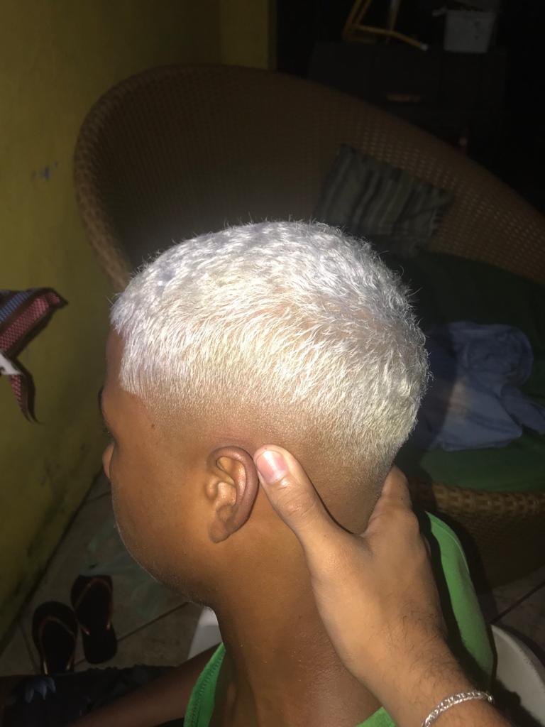 2Deducorte's tweet photo. Ritmo de natal tá assim por aqui ❄️
🎅

Barbearia aberta pra todos que deixaram pra cortar de última hora ! Só vir rapaziada ! https://t.co/XlYQhFx4qW