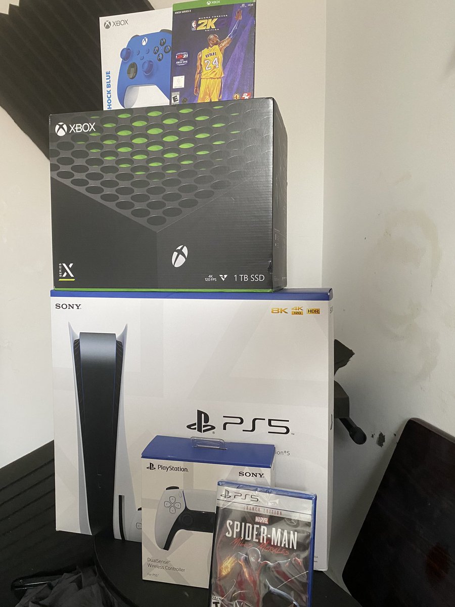 kingjamesbeats's tweet photo. Thank you @jakerandall &amp; @spieltimes for helping me secure #XboxSeriesX  from #BestBuy &amp; #ps5  from #target https://t.co/NR0ynHeLQc