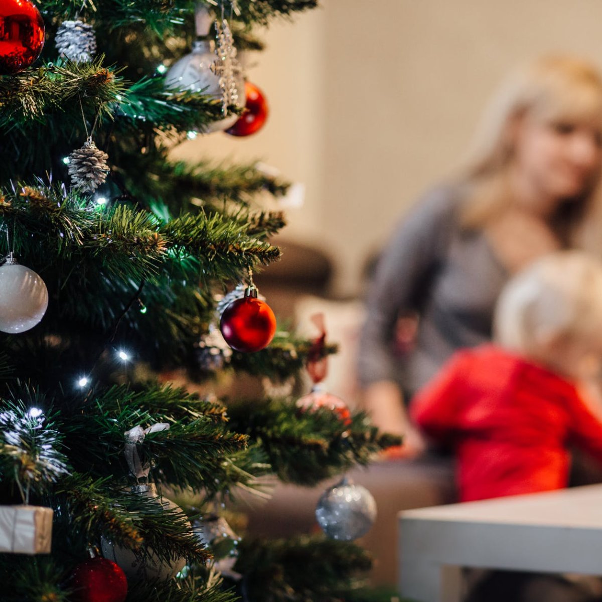 Regardless of whether you're staying put or celebrating somewhere else, your friends here at Seguin Storage wish you a merry and bright Christmas!