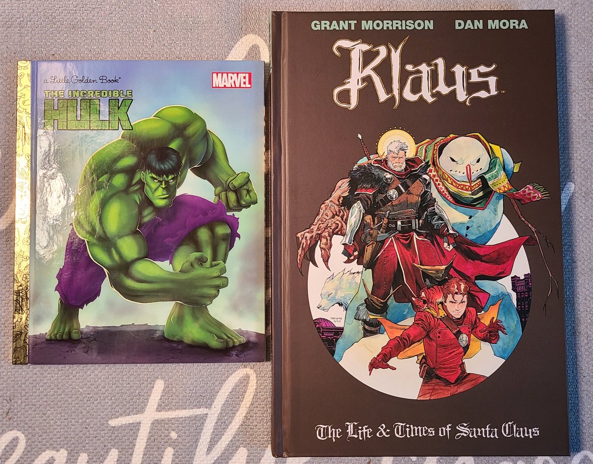 Prairie_Bayou's tweet photo. LCS pull this week. Also a Hulk Golden Book for my grand nephew. #MarvelComics #DCComics #BOOM #IDWP #GoldenBook #SleepingBeauties #TheUnkindnessOfRavens #Klaus #Hulk #KingInBlack #SpiderWoman #BlackCat #DarkInterlude #Deadpool #DarkKnightsDeathMetal #TheImmortalHulk https://t.co/prVd6lFxuJ