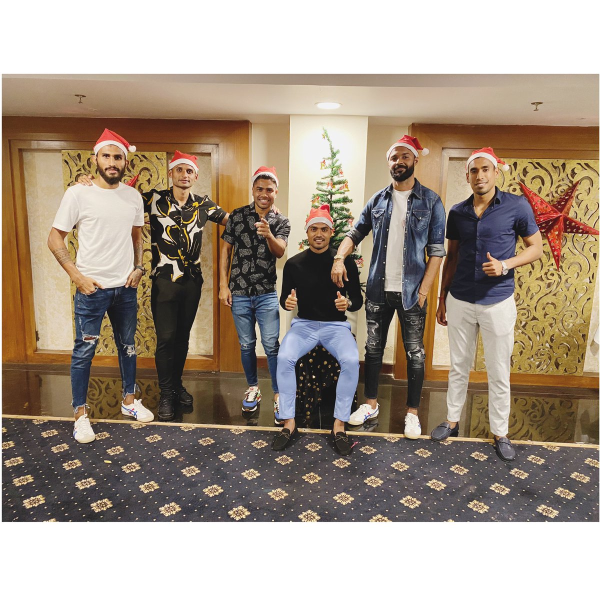 KotalPritam's tweet photo. Wish you all a Merry  Christmas 🎄

#banglabrigade #joymohunbagan 💚❤️
#atkmb 
#pk20 ⚽️ https://t.co/HJPjCDHaev