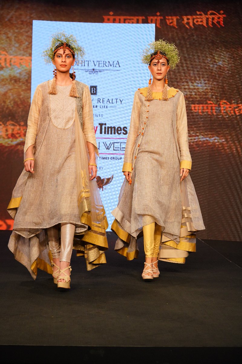 TimesFashionWk's tweet photo. Presenting India's handwoven creativity, with his own innovative touch at the #BombayTimesFashionWeek is @TheRohhitVerma, with his collection VRRIDH!
#BombayTimesFashionWeek #BTFW2020 #TimesFashionWeek #VirtualFashionWeek #VirtualEdit #BombayRealty #DarwinPlatform https://t.co/fZ1yRwFLwz