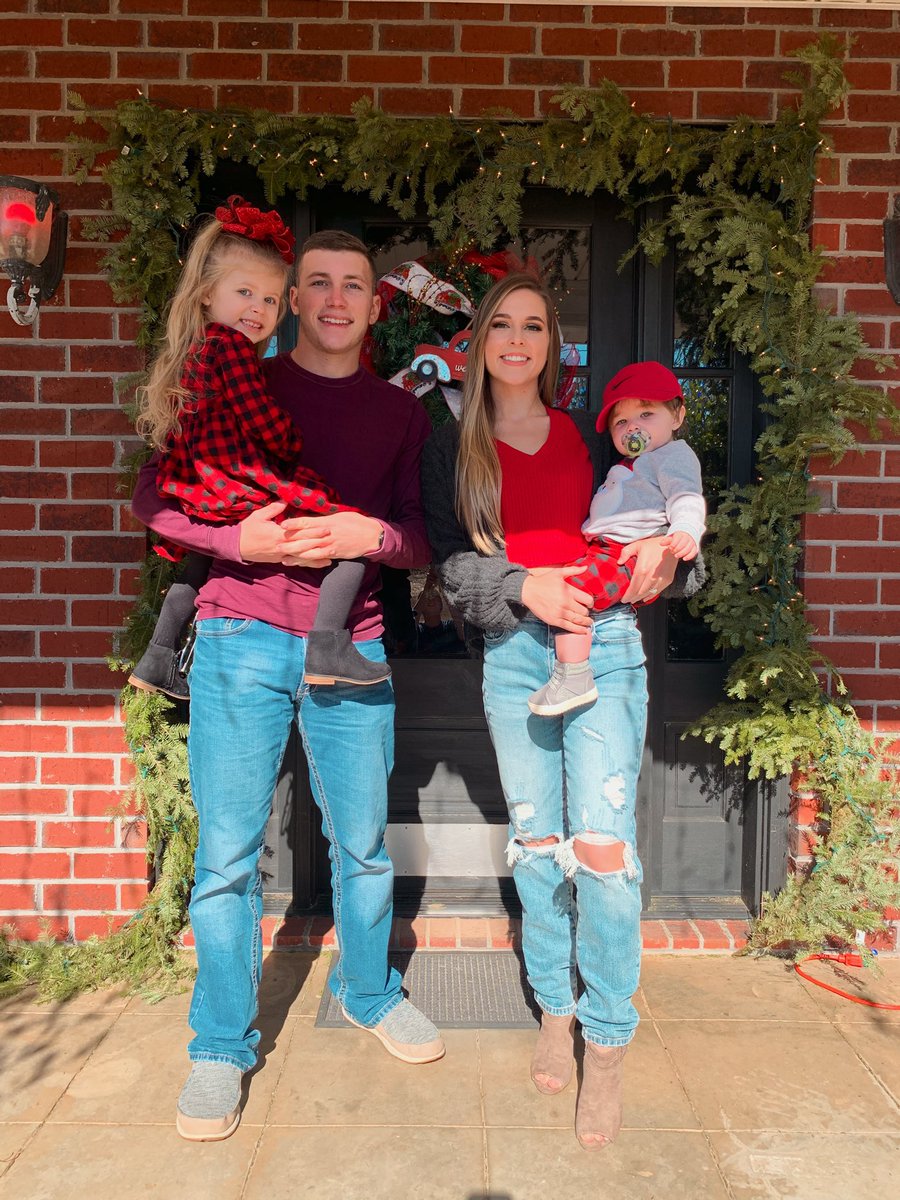 JaylenLittleton's tweet photo. enjoying Christmas in Louisiana ❤️ https://t.co/W6AioHKrTC