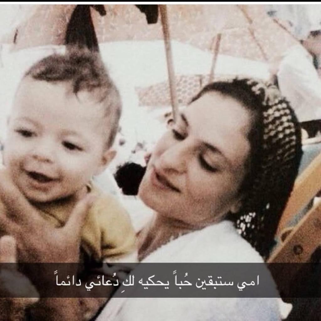 khaled_m9990's tweet photo. كان نفسي مفاجاه تفرح قلبي من زمان اوي والحمد لله حصلت احلي مفاجاه ممكن تحصل ف حياتي الفرق بين الصورتين 24 سنه كان نفسي تكوني معايا ونفضل نتصور كتير وحشتيني اوووووي ❤️ https://t.co/aPar0Ei2yw