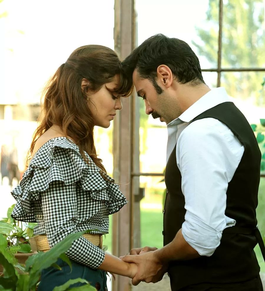 BahamouJ's tweet photo. Elvda yılmazım elveda zülayham elvda Zülmaz elveda KurbanOldugum elvda BZÇ bu bölüm son final benim için hoşçakal canım yılmazım 
#ugurguenes
#ZülMaz
#KurbanOldugum
#BirZamanlarÇukurova https://t.co/MdCnndWVDc