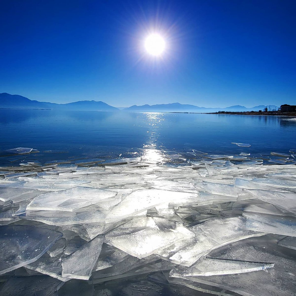 TheAvgJoeRun's tweet photo. Beautiful winter run on Christmas Eve!

#merrychristmas #christmasrun #utahlake #couplerun #running #runner #runnersofinstagram #instarunners #saratogalife #lifesjustbetterhere #lovemycity https://t.co/EHhnEsChqh
