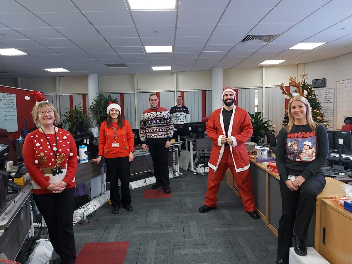 Control Green watch just about to take charge on Christmas eve! Merry Christmas everyone, stay safe! #dial999foremergencies