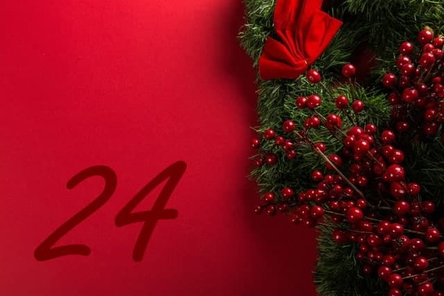 Mod4YouEU's tweet image. Beim Gewinnspiel hat @derTarosh einen 15€ Saturngutschein gewonnen! Herzlichen Glückwunsch und allen frohe Weihnachten und schöne Festtage.