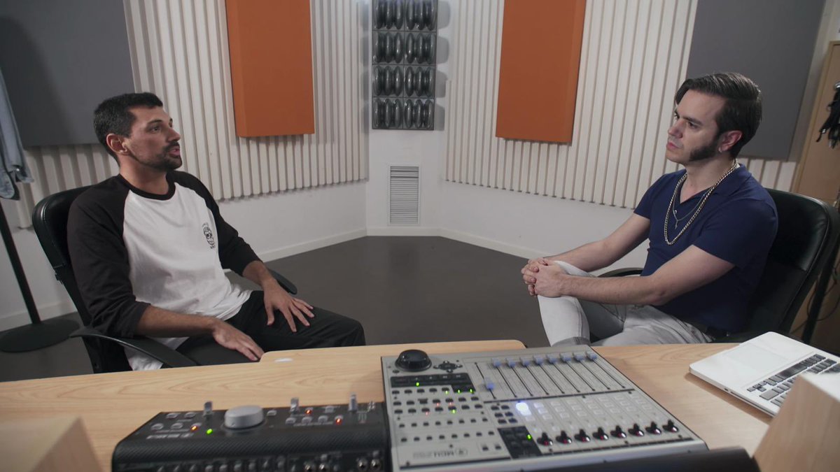 Aquesta nit, l’<a href="/ArnauTordera/">Arnau Tordera I</a> descobreix artistes de Girona.
Escoltarem la veu de la soprano lleugera Elena Martinell i la música electrònica de <a href="/enaimusic/">Enai</a>. També gaudirem del teatre de <a href="/ciatheatrumundi/">Cia. Theatrum Mundi</a>.
🎙EL BOLO, avui a les 23.00 a <a href="/tv3cat/">TV3 és ara @Som3Cat</a>