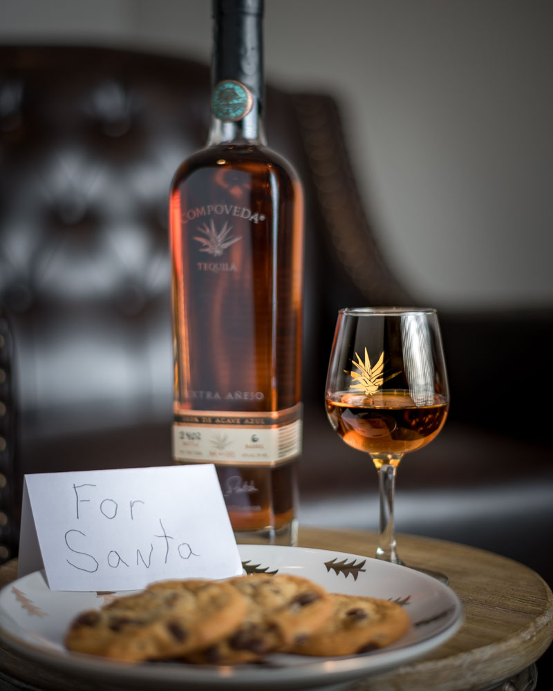 SipCompoveda's tweet photo. Let's be honest, we know what the Big Guy wants.⁠
.⁠
⁠
#compoveda #siptequila #compovedatequila #thespiritofsharing #extraañejo #sipcompoveda #crafttequila #sippingtequila #pourcompoveda #tequila #salud #cheers #agave #NOM1477 #tequilacompoveda #BYOT https://t.co/OHkoDubM5L