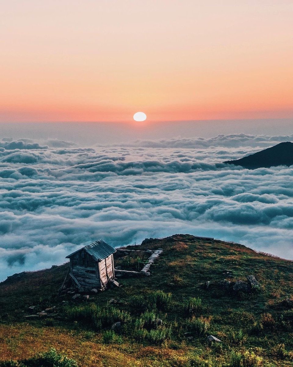 Rize, Çamlıhemşin’de bulut denizini gör.