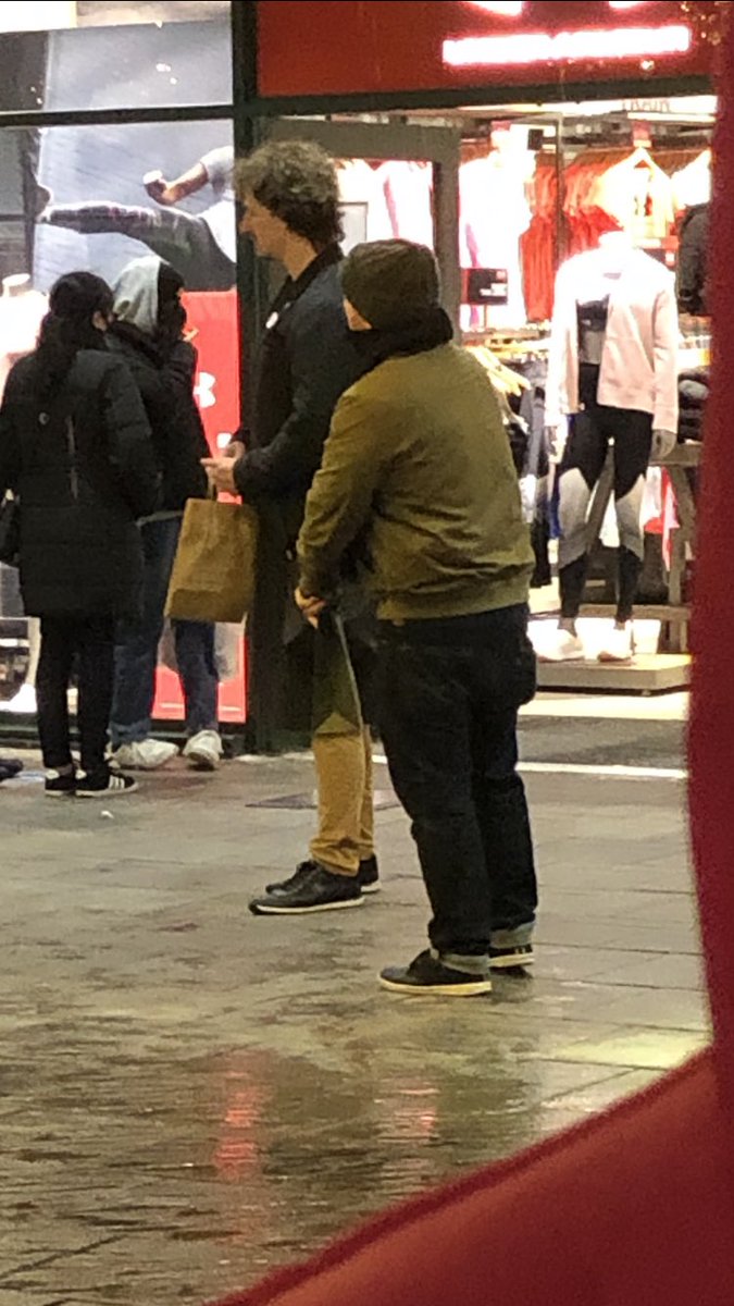 Joe_Coll24's tweet image. Am I seeing things? Or... #HomeAlone #HarryandMarv