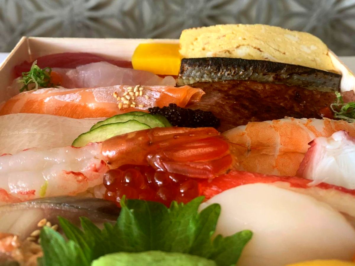 Buy &amp; use Gift Card (Using Promo Code: GIFT) save %20 

Buy 2+ Premium Jou上 Combos=1 free Dessert choice Code: DESSERT
MoriawaseJou  7pc nigiri  with 6pc toro roll
ChirashiJou  seafood on bed of sushi rice
SashimiJou 15pc sashimi meal

sushi-sasa.hrpos.heartland.us/menu