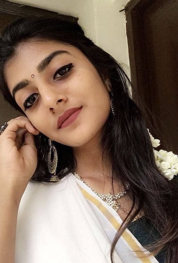 Saravan25616830's tweet photo. #gabey Cuteness overload ❤️
#voteforgabeyy❤️❤️
#BiggBossTamil4 https://t.co/OvhWSFepgo
