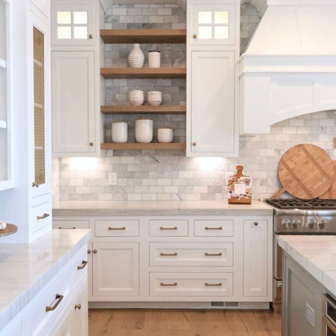 Modern farmhouse dream kitchen home tour.
.
.
#kitchen #kitchendesign #kitchenerontario #kitchendecor #kitchenfitter #kitcheninstallation #kitcheninstallations #kitchenextension #homerenovation #homerenovations #homerefurbishment #homedecor #instahome #instahomedecor