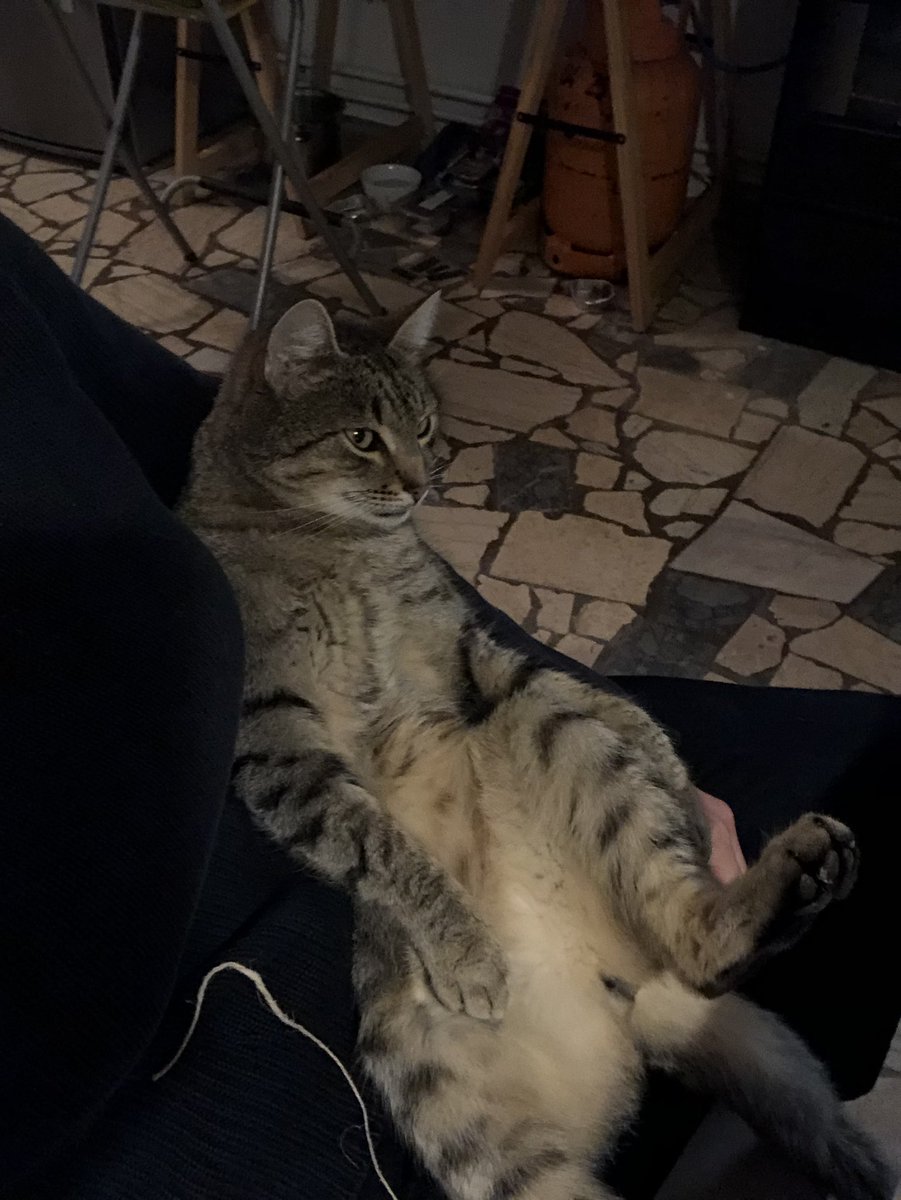 On je mali Isus u kreveticu i nitko mu ne moze reci drugacije!!!!