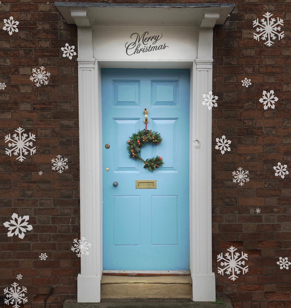 Merry Christmas from all of us at CALLUM ⁣

⁣<a href="/DesignsCallum/">CALLUM designs</a> 
#christmas #CALLUM #xmas #holidays #wreath #design #festive #uk #british #2020 #family #door #2021