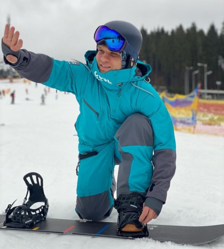 Snowboard 🏂 time! #DerevyanchenkoTeam