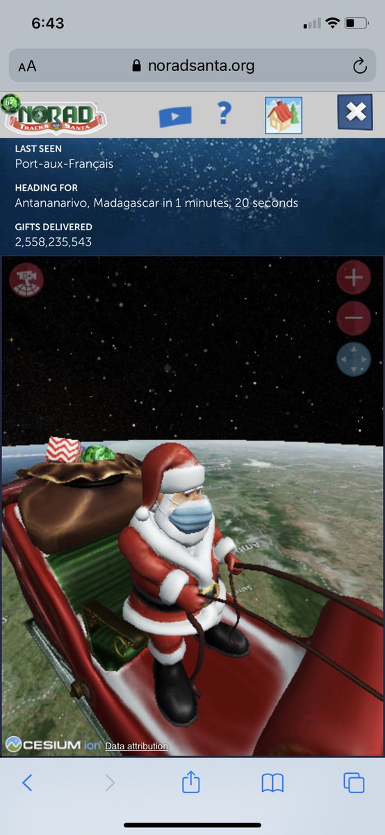 Looopy_Lulu's tweet photo. The fact that Santa has a face mask kills me #NORADTracksSanta #facemasks #NORAD https://t.co/zKu3IXevfp