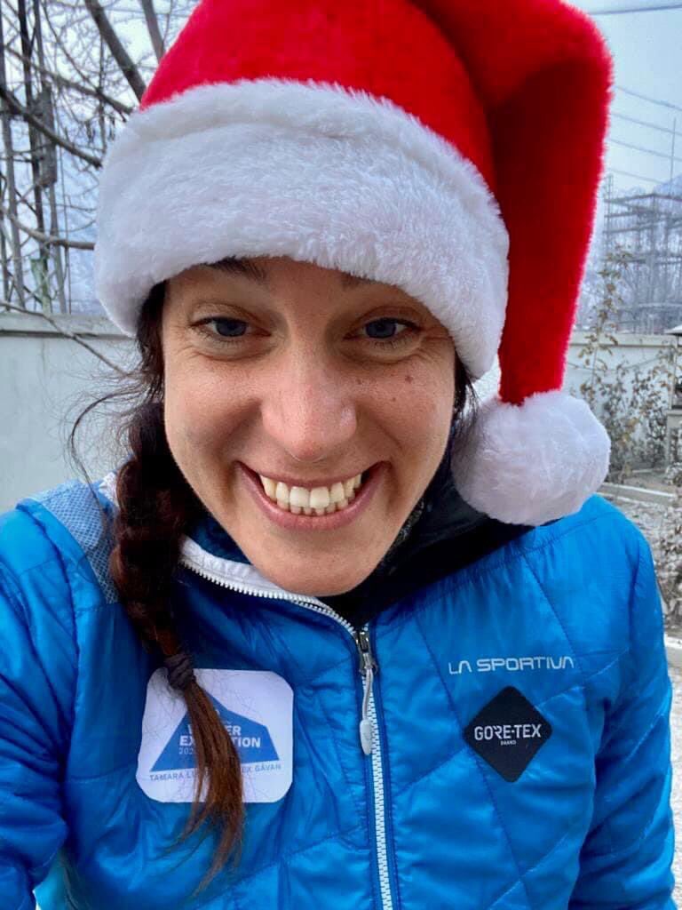 pakistantravelb's tweet photo. #K2Winter 

Climber Tamara Lunger wishes everyone Merry Christmas before leaving Skardu for the big challenge ahead of hear. 
 
-
Find more =>
https://t.co/oC0IE4oajN 

#k2winter2021 #k2winter2020 #k2winterclimb https://t.co/Mxp9hK9PMv