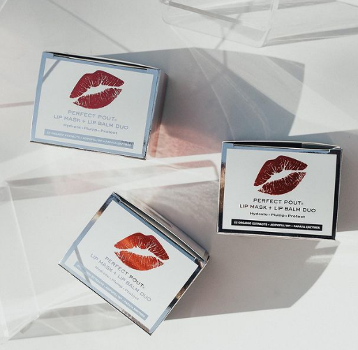 Our cult classic Perfect Pout Duo in Red Poppy offers a super flattering and rosy red tinted balm to give your pout a little pop of color! 💋
SHOP NOW: rb.gy/ayijku