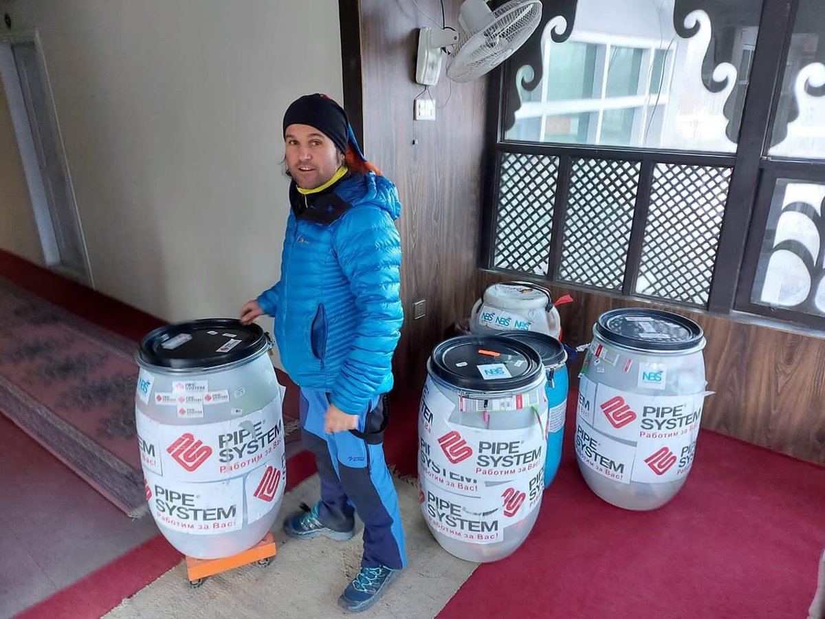 pakistantravelb's tweet photo. #K2Winter 

Dr. Atanas Skatov can be seen in Skardu before leaving for K2 base camp. 
 
-
Find more =>
https://t.co/oC0IE4oajN 

#k2winter2021 #k2winter2020 #k2winterclimb https://t.co/ILvExmaHtp