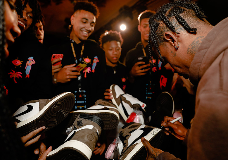 9/  @trvisXX x  @Nike (Jordan 1 Retro high tops)Name someone who's captured the Millennial and Gen Z hype culture more than Travis.From sneaker drops skyrocketting on StockX and GOAT, to breaking cash registers with his McDonald's burger, Travis has to be the man of the year.