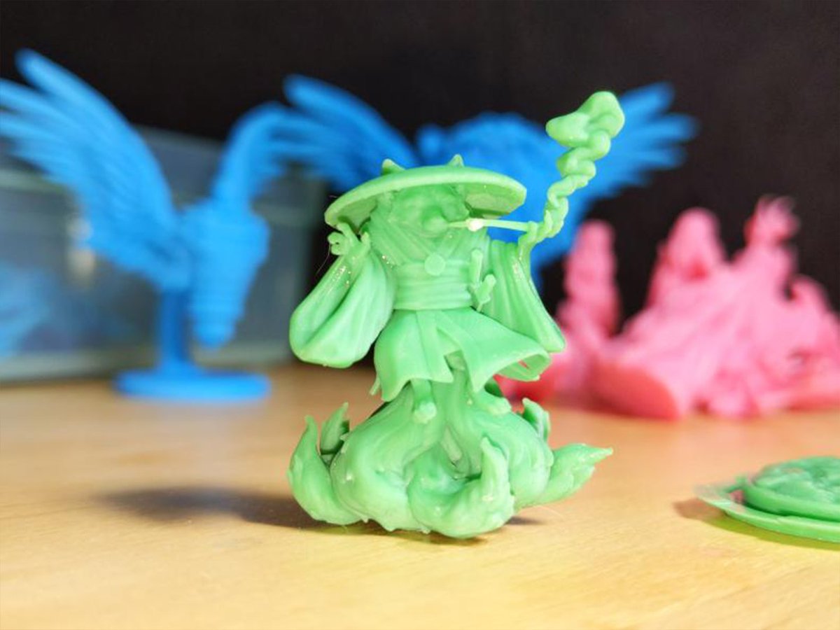 DragonTrappers's tweet photo. Happy throwback Thursday everybody! Highlighted is a paint job of Marakas by Josh Williams on Facebook and a print job of Grandmother Snow and Glade, by ZyriaFlame (HalZyr's) on Discord! Well done you guys!
​#DTLPaintingContest #dragontrapperslodge #printedmini #paintedmini #dnd https://t.co/mMd53EiZYt
