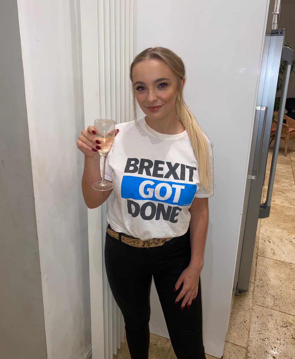 emilyhewertson's tweet photo. Merry Brexmas everyone 🥂 https://t.co/DtN7IWKLZf