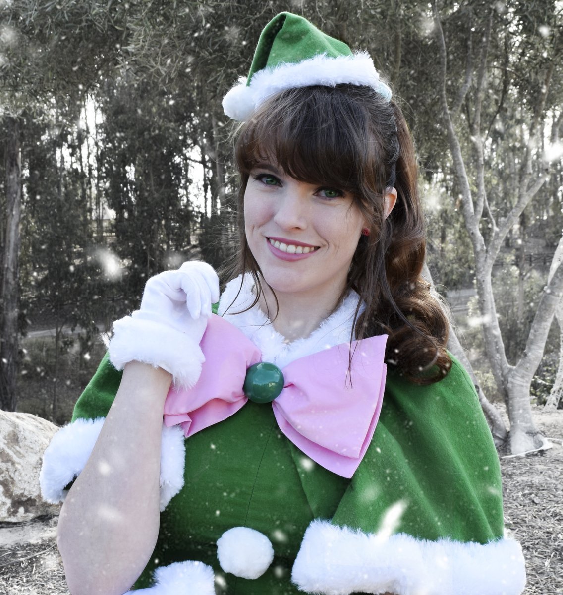 Th3RoyalGeek's tweet photo. Happy Holidays everyone! This year I manage to put wip up a Sailor Jupiter Chara Petit Christmas cosplay because, why not. Hope you guys have a wonderful holidays and stay safe. https://t.co/kBKzgMSuXI