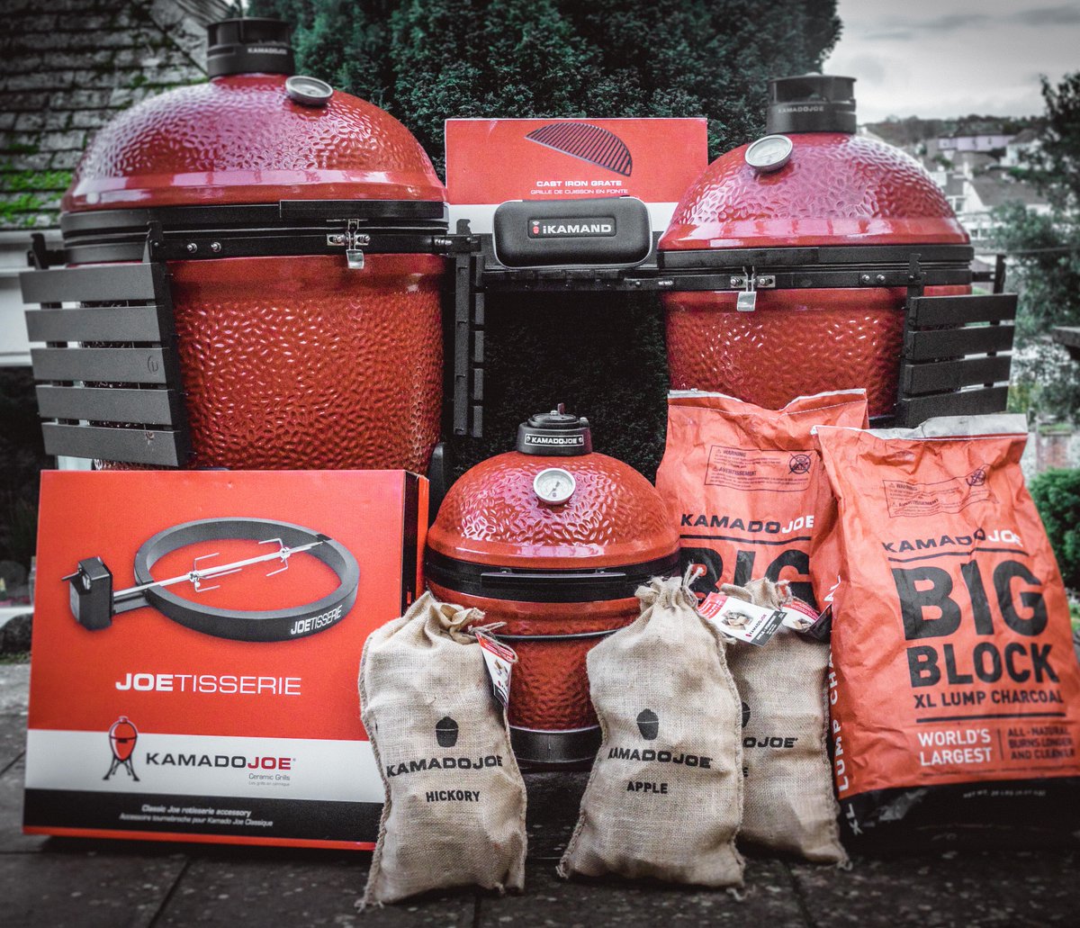 Tomorrow is the big day, here's hoping you get a stocking full of coal! Nothing better than the gift of grilling fuel! 

#happyholidays #grilling #christmas #festive