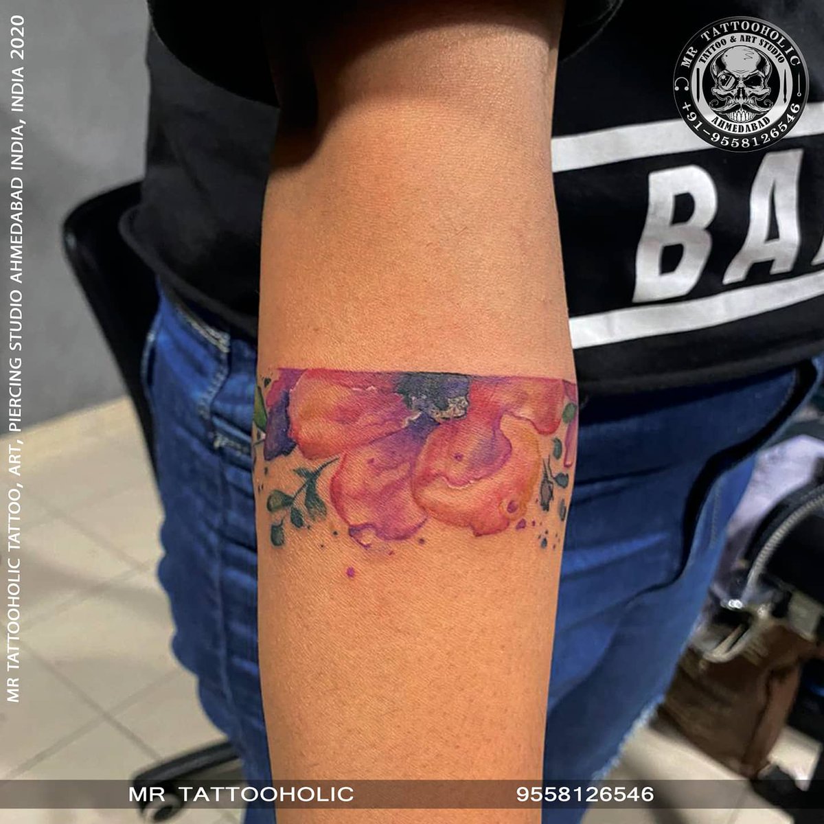 mr_tattooholic's tweet photo. Mr.TattooHolic Tattoo&Art Studio
Any inquiry
📲
Call/
What's App: 9558126546
Follo us on Instagram:
https://t.co/4tdqxb6719
#florelarmbandtattoo #floraltattoo #florel #flowertattoo #flowers #flowerart #florelart #colorfultattoo #pink #red #leaf #leaftattoo #watwrcolor https://t.co/3nigIL1W1Q