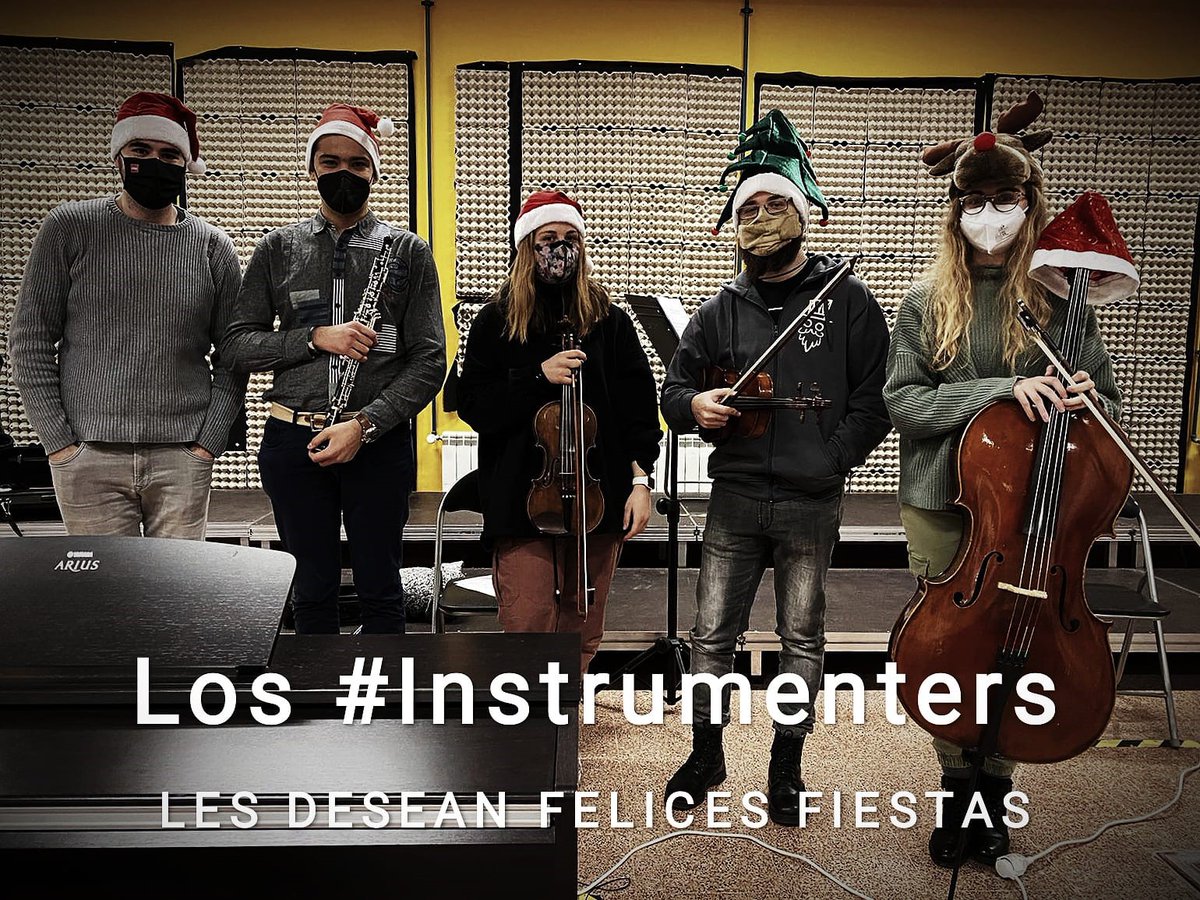 GMA_UVa's tweet photo. Los grupos vocal e instrumental del @GMA_UVa os deseamos unas felices y responsables fiestas. Ojalá el año que viene esté lleno de buenas noticias, salud y mucha música! Que paséis una gran Nochebuena en familia! https://t.co/EpN2hLoBL6