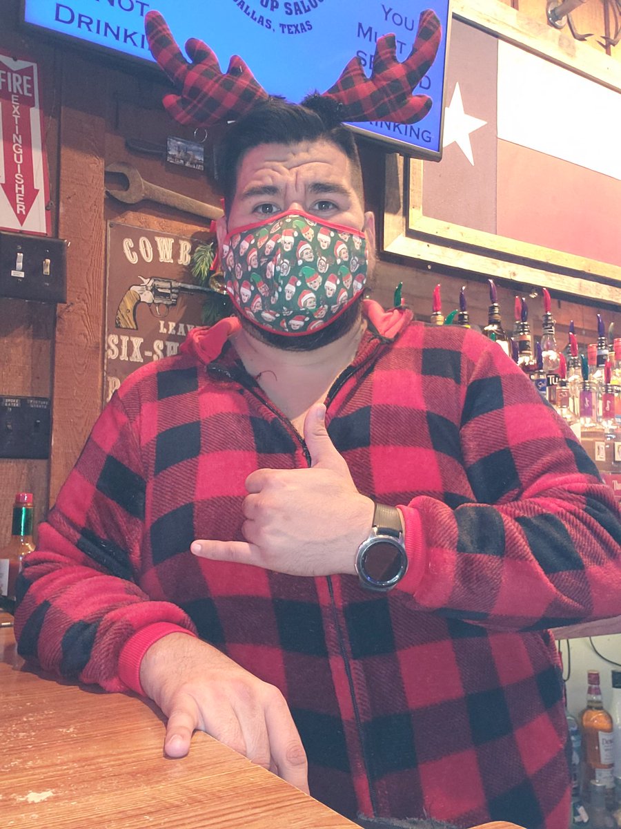 mesaskin1981's tweet photo. Behind the stick till 9p!
Are you feeling the #holidayspirit ?
#Onsie and #uglysweater party contest tonight!
#beartender #bartender #holidayseason #bigandtallfall #roundupsaloon #BehindTheBar #bearscubsandscruff #bearsofinstagram #shakabrah https://t.co/d1J7J7LOeo