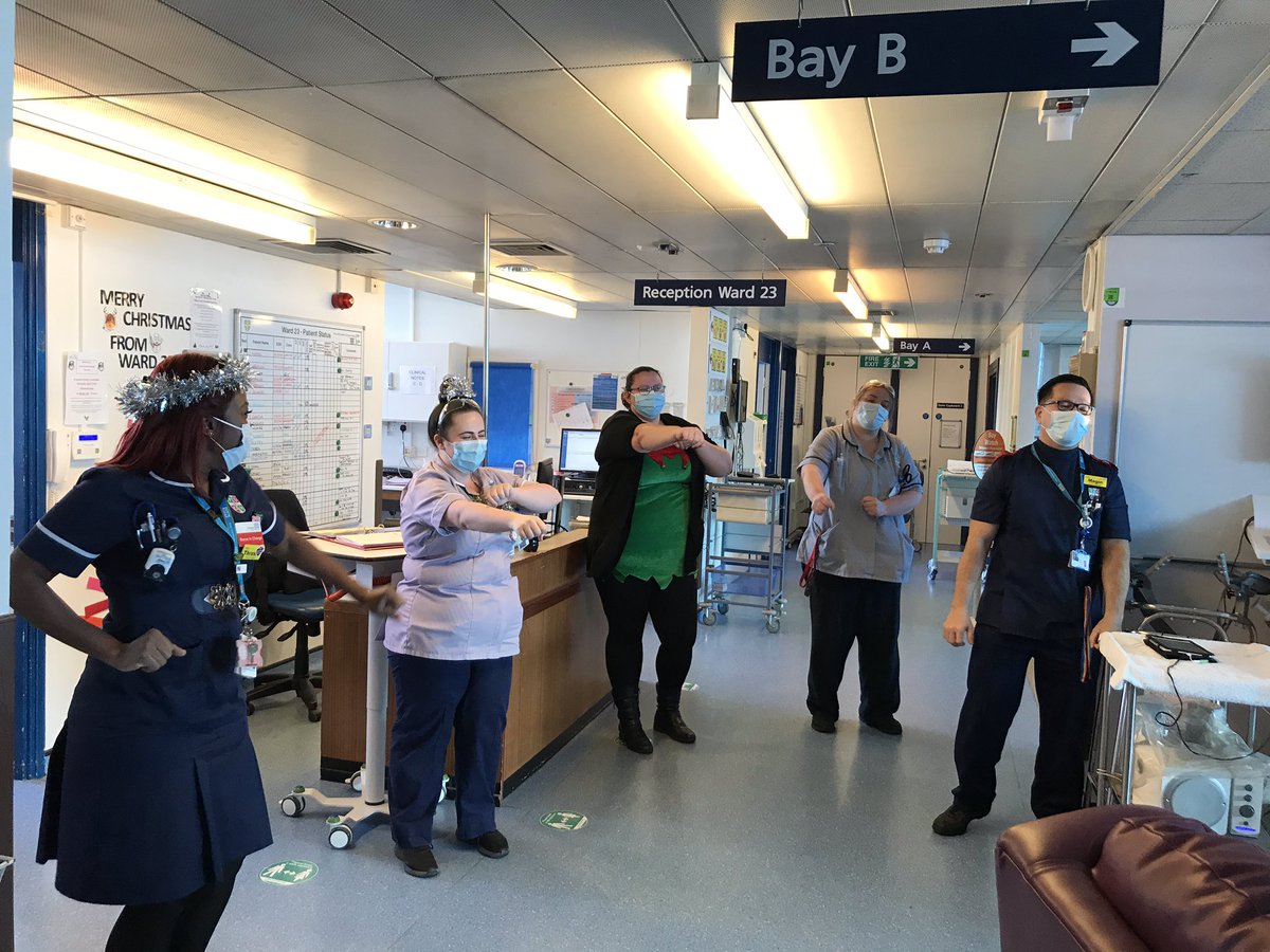 Here are the fabulous staff on Ward 23 <a href="/LandDHospital/">Luton and Dunstable University Hospital</a> leading the Christmas Eve  Zumba class with our AHP’s  💪🏼 it was wonderful to see in these challenging times the staff were trying to ensure our patients had some fun <a href="/micahmatore/">Micah Matore RN BSc MA QSIR Associate</a> <a href="/zoejolundie86/">Zoë Radwell</a> @aoife30574 🎄
