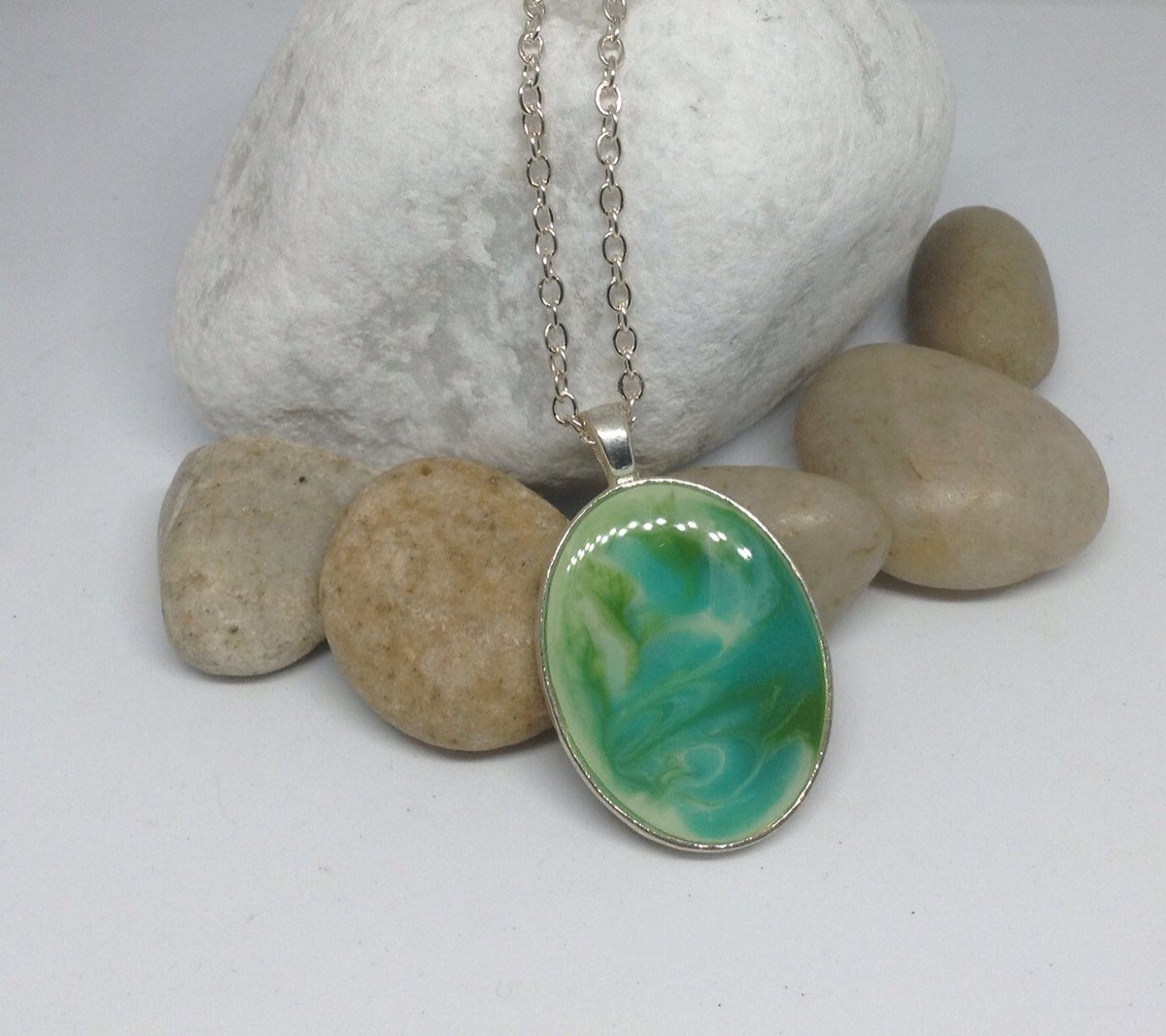 ArtisanJByViv's tweet photo. Turquoise Resin Necklace, Aqua Pendant, Green Resin Pendant, Summer Holiday Jewellery, Small Oval Pendant, Jewelry For Grandmother, From Son https://t.co/qae94wfMo4 #BeadsofCreation #Etsy #FromGrandchildren https://t.co/PK3WPnTMvX