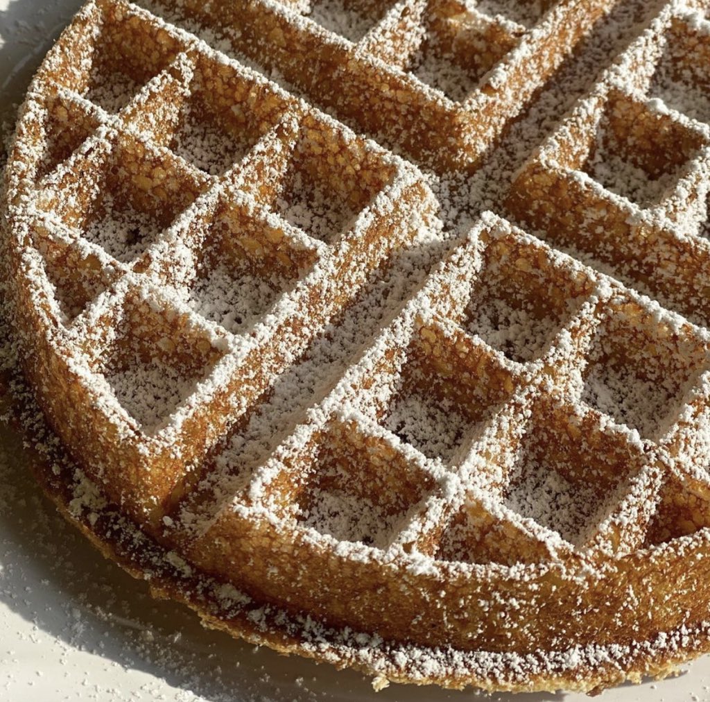TrattoriaCsaNva's tweet photo. Están a la venta nuestros (sour dough) WAFFLES hechos al momento e ideales para recalentar ☁️❤️ se pueden pedir con azúcar o crema batida y frutos rojos 🤗 https://t.co/yyMuBwVjxJ