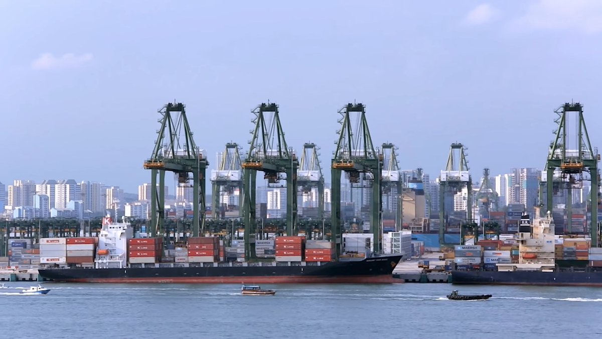 zoso's tweet image. băi ce s-a schimbat Constanța