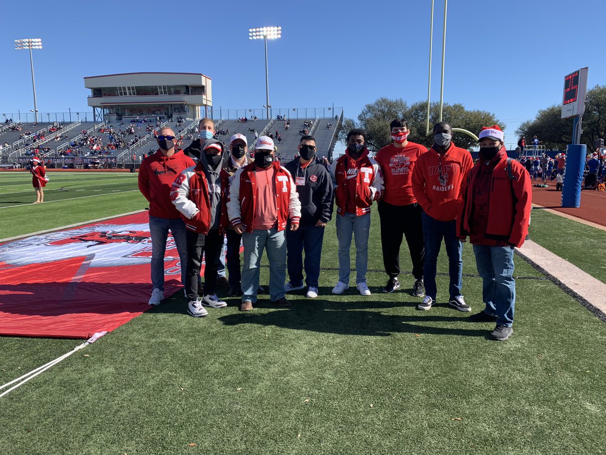 THSHighsteppers's tweet photo. Special thanks to our amazing Pop Squad, Caleb Vogel, Taft Football Alumni, and Mr. Durand.🏈#RaiderPride @NISD @NISDComArts @TaftRaider @TheRaiderBand https://t.co/cohOzpjvWl