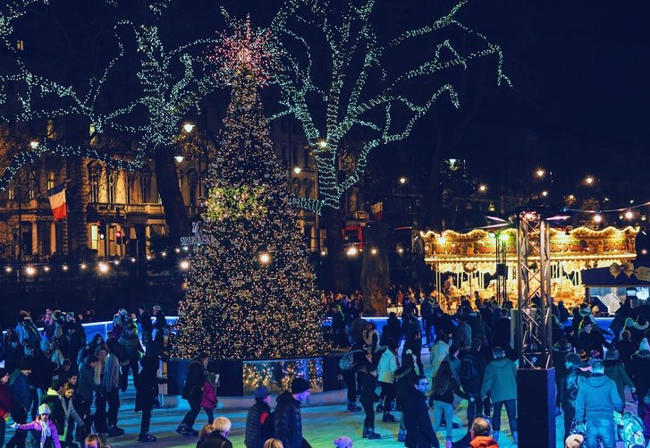 bhawini07's tweet photo. Merry Christmas🎉🎉guys❤️❤️
#ChristmasWish #ChristmasEveEve 
Im waiting 4 u Santa🤗🤗
Ky milega mujhe gift mein🤩🤩 https://t.co/Pxr9Pim8zq