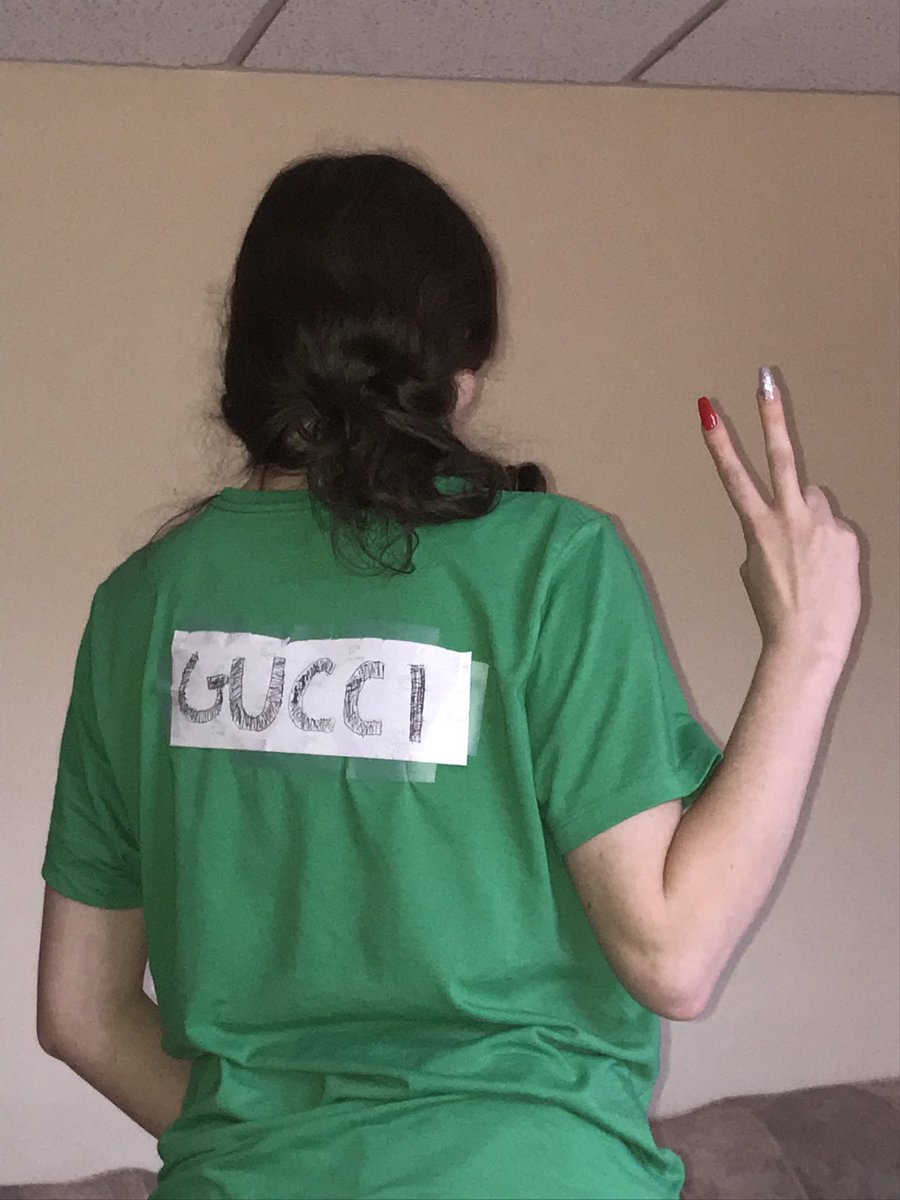 Hold the phone no cap your sis got new fit