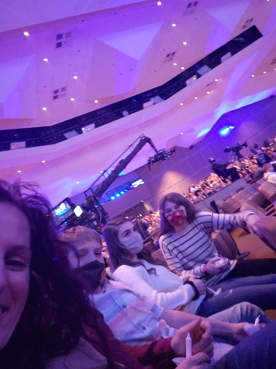 snmkapp's tweet image. #lpchristmas