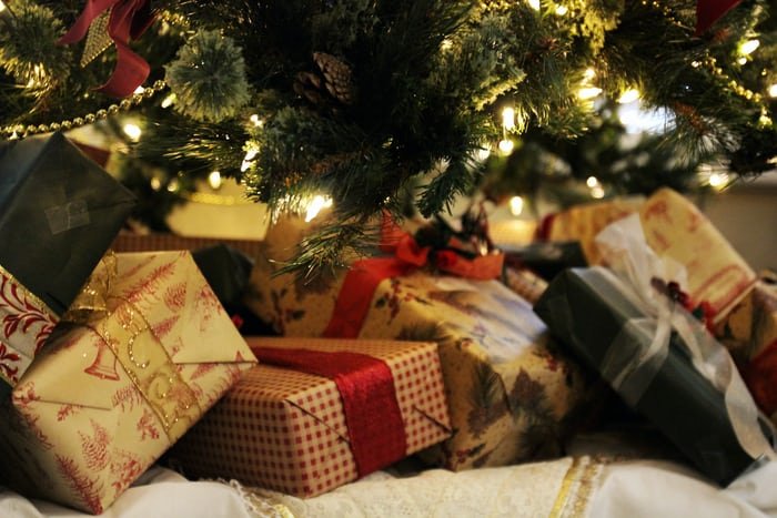 bhawini07's tweet photo. I want all these gifts Santa😍😍
May be even more😁😁❤️❤️
#ChristmasWish #ChristmasEveEve https://t.co/2hWngR12zi