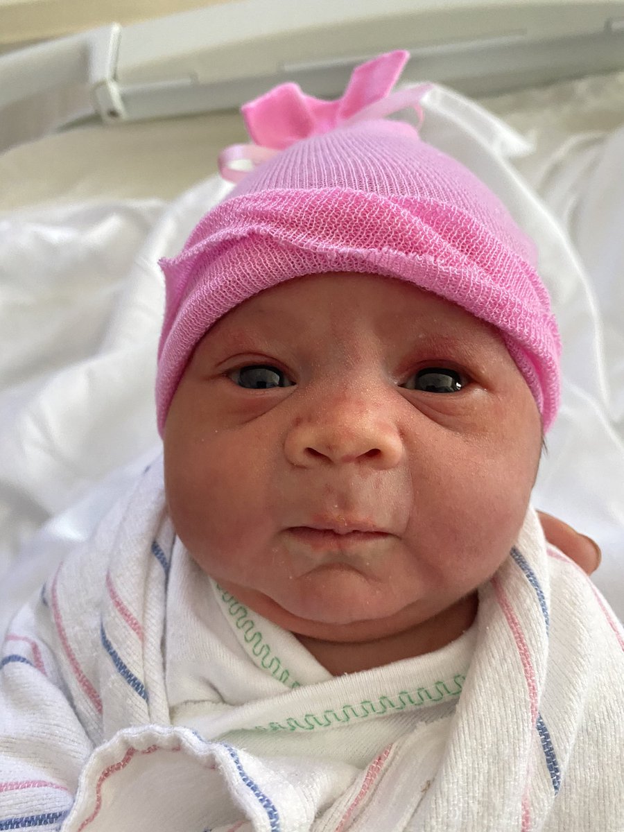 JUSMITHOUGHTS1's tweet photo. My little one, just want to bless y’all’s Thread with Ms. Angel Nova #fathers #daughters #GirlDad #shehere https://t.co/iNniYijHs1