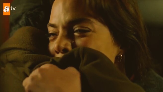 +Güzel gözlüm 
Belki de bu yolun sonunda ölüm var ,Ben nasıl derim benle gel diye 
+Ben seninle ölüme gitmeye de hazırım

Bu yolun sonunda ölüm varmış #KurbanOldugum .. 🥀
#BirZamanlarÇukurova