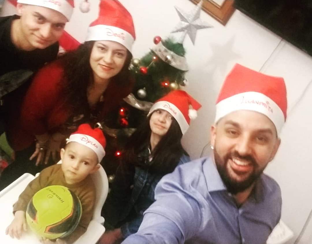 La familia fue,es y será  la más importante. FELIZ NAVIDAD¡¡¡🥂🥳🥳