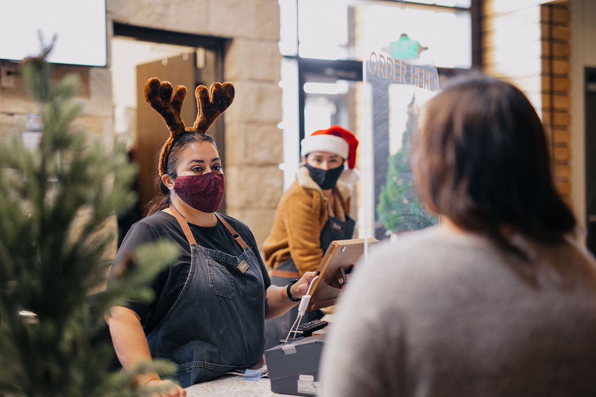 These are some of the best people on the planet and I’m overwhelmed by the way they serve others!! Over 800 Serve Team members served at one of our 19 Christmas Candlelight services across 3 campuses &amp; online. Love seeing Jesus shine through y’all. <a href="/milestonechurch/">Milestone Church</a>